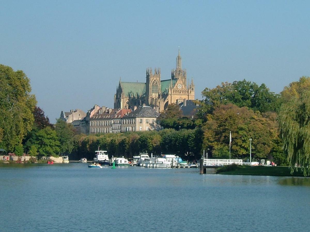 Ferienwohnung Les Jardins De L'Ile Longeville-les-Metz Exterior foto